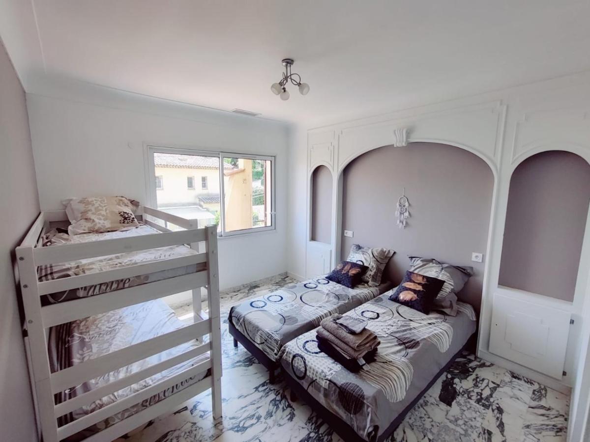 La Villa Castel - Haut De Villa - Parkings- 3 Chambres - 8 Couchages - Jardin - Barbecue Καν-συρ-Μερ Εξωτερικό φωτογραφία