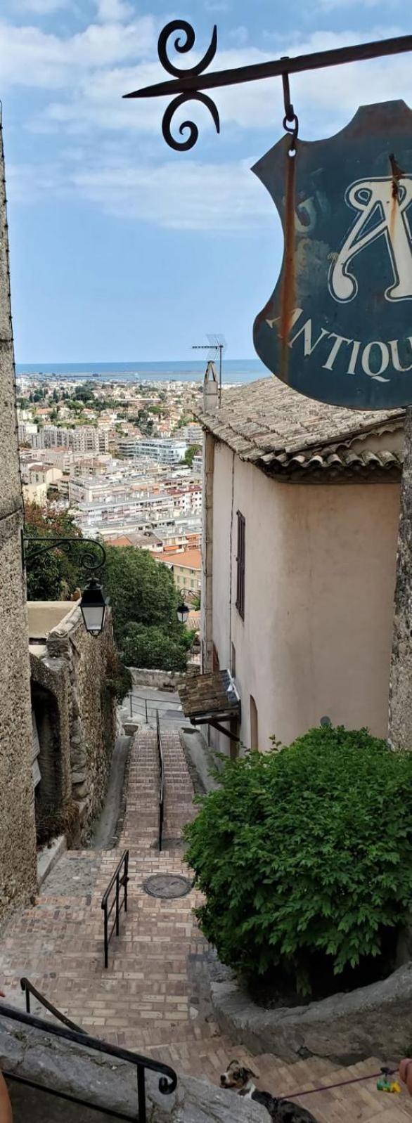 La Villa Castel - Haut De Villa - Parkings- 3 Chambres - 8 Couchages - Jardin - Barbecue Καν-συρ-Μερ Εξωτερικό φωτογραφία