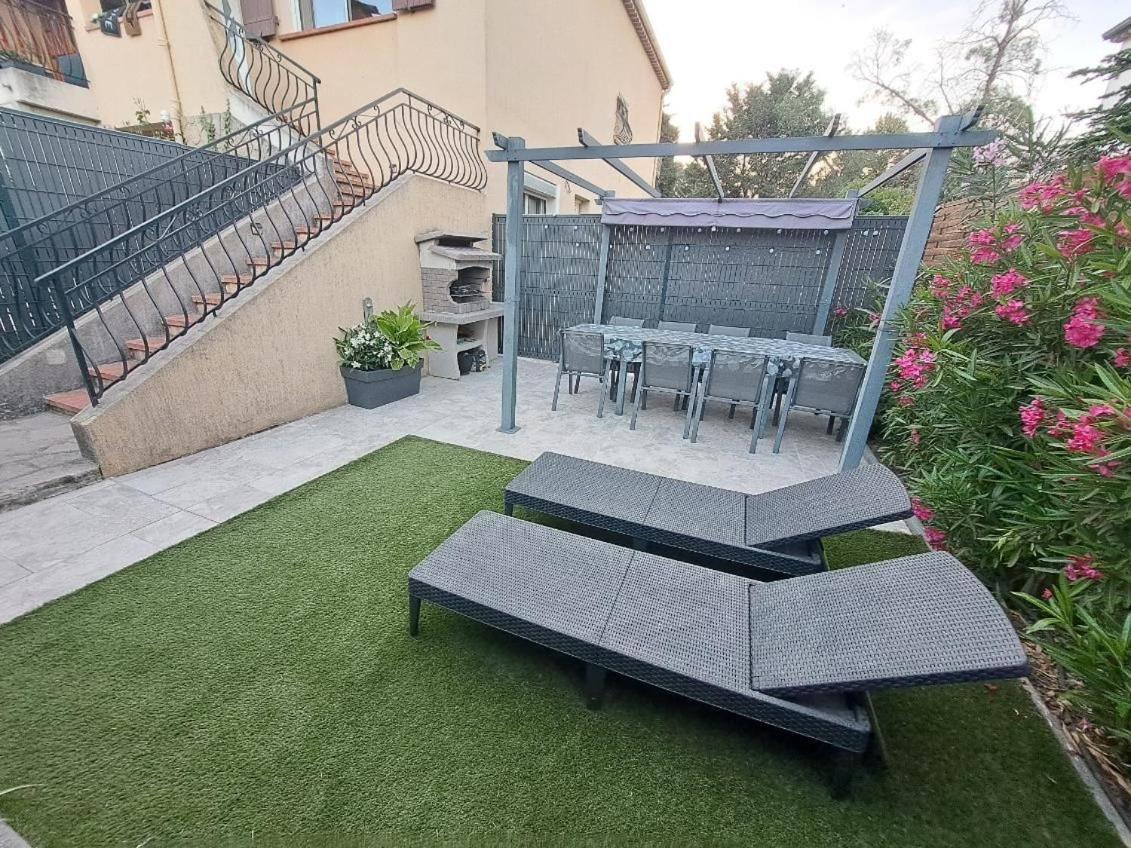 La Villa Castel - Haut De Villa - Parkings- 3 Chambres - 8 Couchages - Jardin - Barbecue Καν-συρ-Μερ Εξωτερικό φωτογραφία