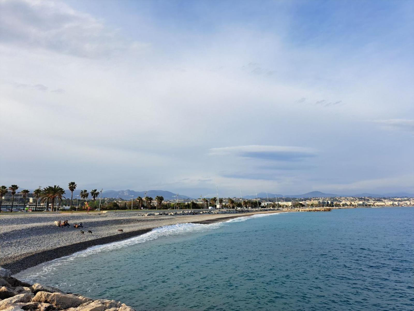 La Villa Castel - Haut De Villa - Parkings- 3 Chambres - 8 Couchages - Jardin - Barbecue Καν-συρ-Μερ Εξωτερικό φωτογραφία